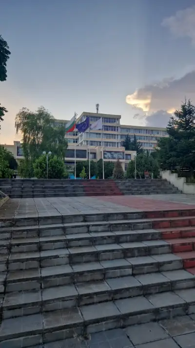 Стопански факултет