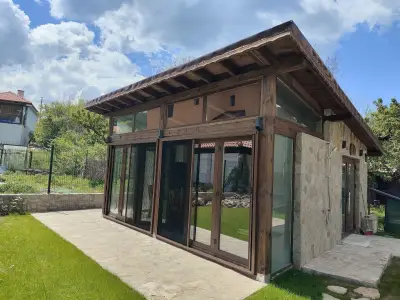 The Bird Villa