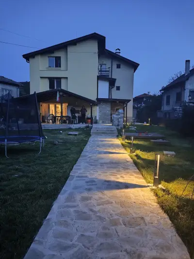 The Bird Villa