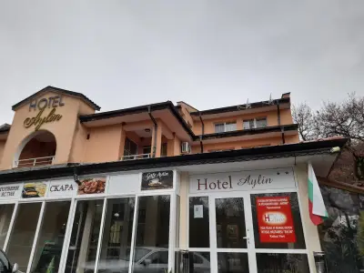 Хотел Айлин