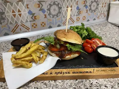 ХАПНИ ВКУСНИ САНДВИЧИ И БУРГЕРИ