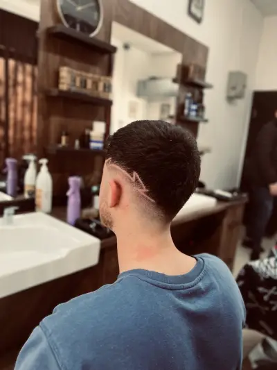 Бръснарски салон Шумен | Salon Crown
