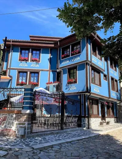 PULPUDEVA Family Hotel