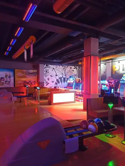 Боулинг MegaXtreme - SkyCity mall