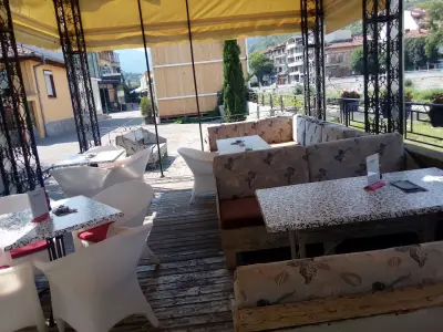 Виконт Bar & Dinner