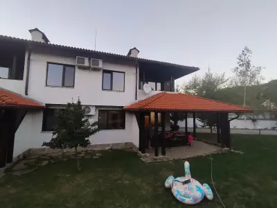 Борисовите къщи за гости