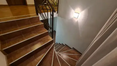 Двете къщи в планината
