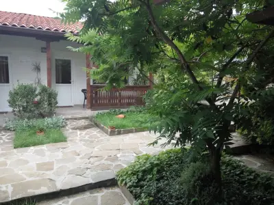 Къща за гости "Орешака"