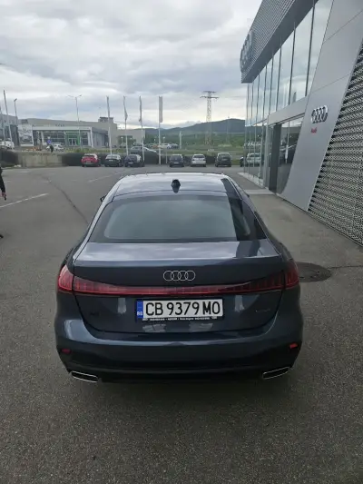Ауди Шоурум Автохит 2000