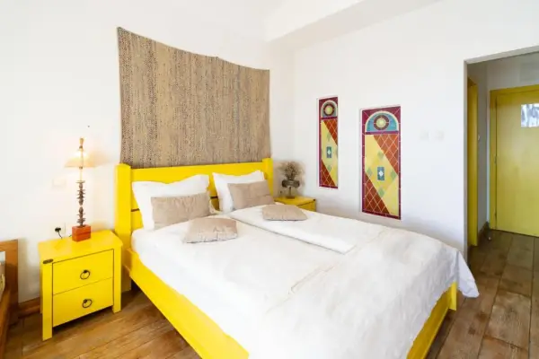Studio with Doublebed - Artist