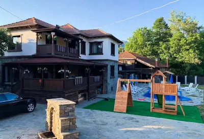 Карамановите къщи