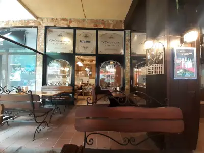 The Little Mozzarella - Pizza, Grill & Salad Bar | Вкусна Пица | Традиционна Италианска Паста | Скара | Свежи Салати