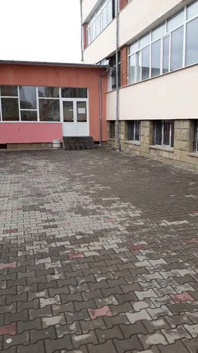 Основно училище Бачо Киро