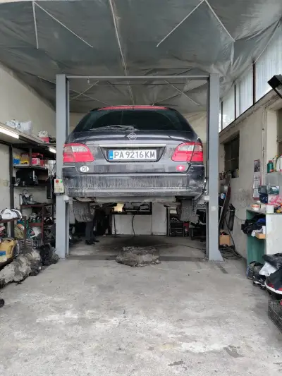 Автосервиз V12 Варна - Реглаж геометрия ходова част, ремонт, регулиране на фарове