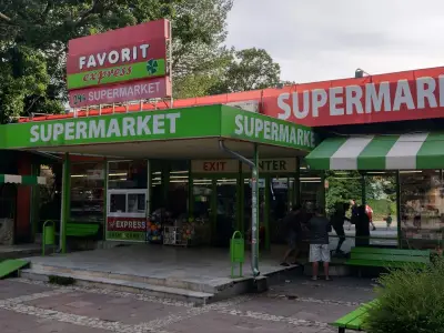 FAVORIT Supermarket