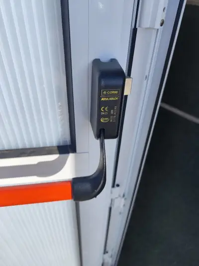 Ключар 24 часа аварийна ключарска помощ