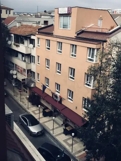 Виктория Хотел