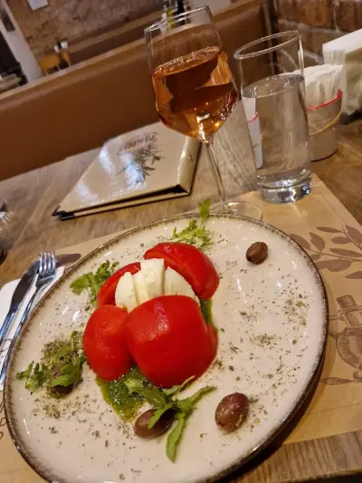 Nota Bar & Dinner