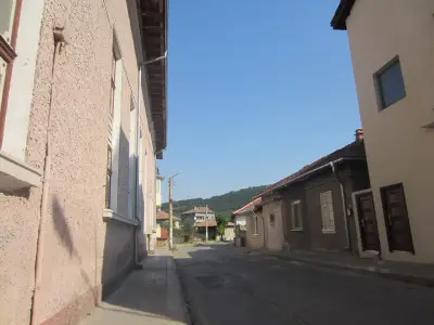 Храм "Света Богородица - Живоприемний източник"