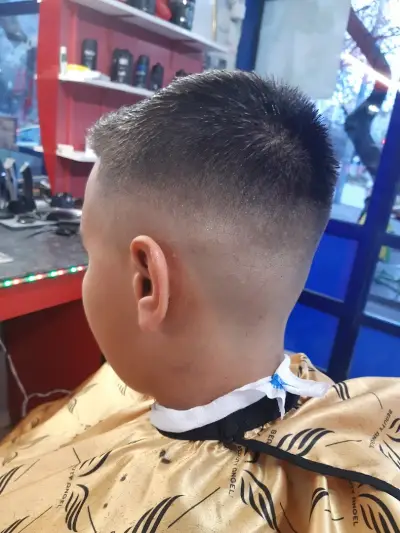 Бръснарски салон Super Style