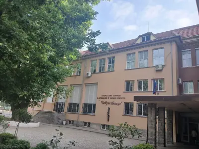 Училище за музикално и танцово изкуство „Добрин Петков“