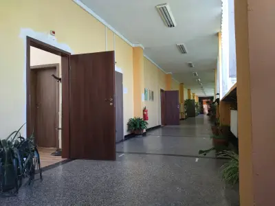 33 основно училище „Санкт Петербург“