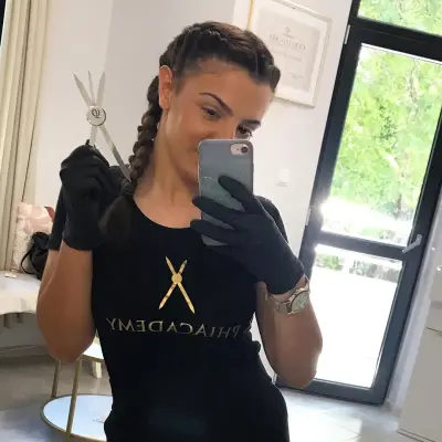 Kameliya Todorova - Mикроблейдинг и Професионален Грим / PhiBrows & Make up