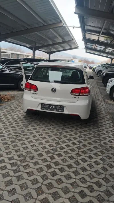 Автокъща „Ауто Ка”