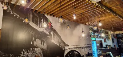 For Friends bar & diner