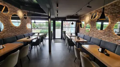 Flavor Bar & Restaurant