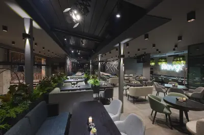 Flavor Bar & Restaurant