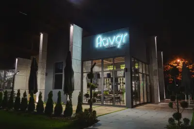 Flavor Bar & Restaurant