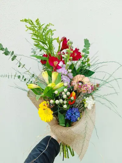 Доставка на цветя Варна Mirenaflowers