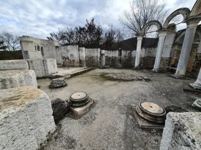 Кръглата (златната) църква, град Велики Преслав