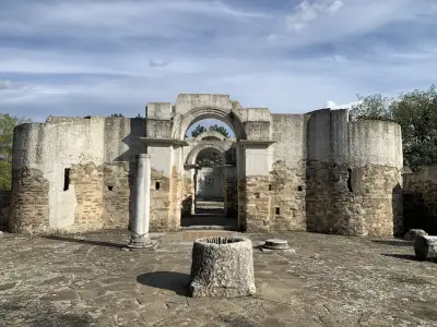 Кръглата (златната) църква, град Велики Преслав