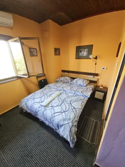 Стаи за гости ОРЕХА Троян Private rooms Oreha