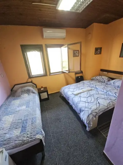 Стаи за гости ОРЕХА Троян Private rooms Oreha