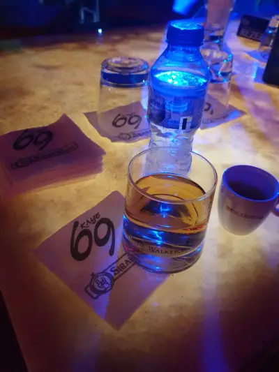 STORY PREMIUM CLUB