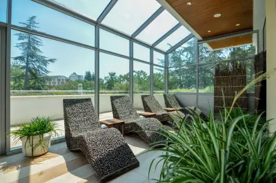 Elements Spa - Flamingo Grand