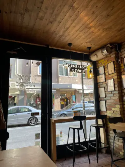 Skapto Burgers, Beers and Fries Shishman