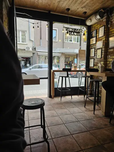 Skapto Burgers, Beers and Fries Shishman