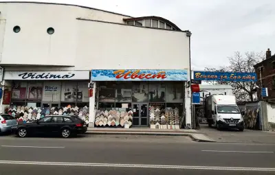 Ивест Пловдив