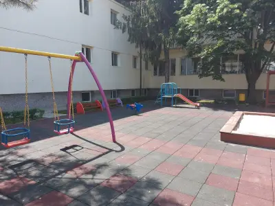 ДЕТСКА ГРАДИНА "ЧИПОЛИНО"