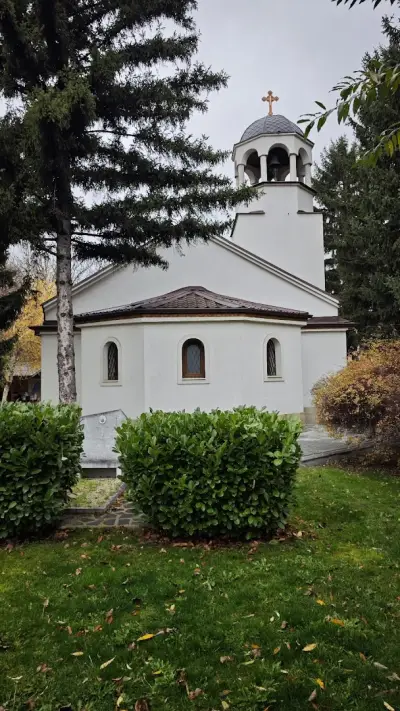 Храм „Свети Великомъченик Георги Победоносец“