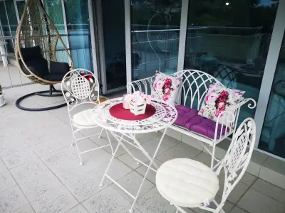 Hri Colors Salon - Курсове по маникюр Стара Загора