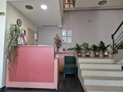 HOTEL KREDO