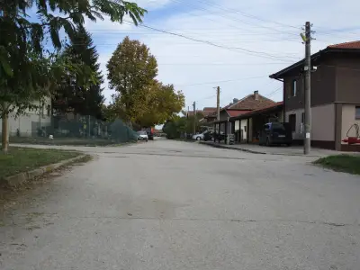 НУ КИРИЛ И МЕТОДИЙ