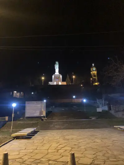 Монумент на "Света Богородица"