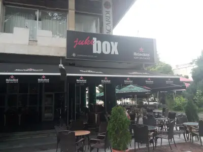 Club "Juke Box"
