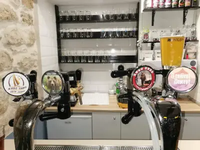 Beer Bar & Shop Hashtag Sedem